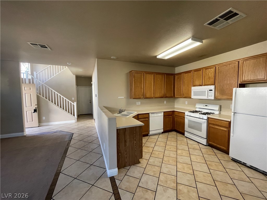 5947 Silver Trace Court Property Photo 8