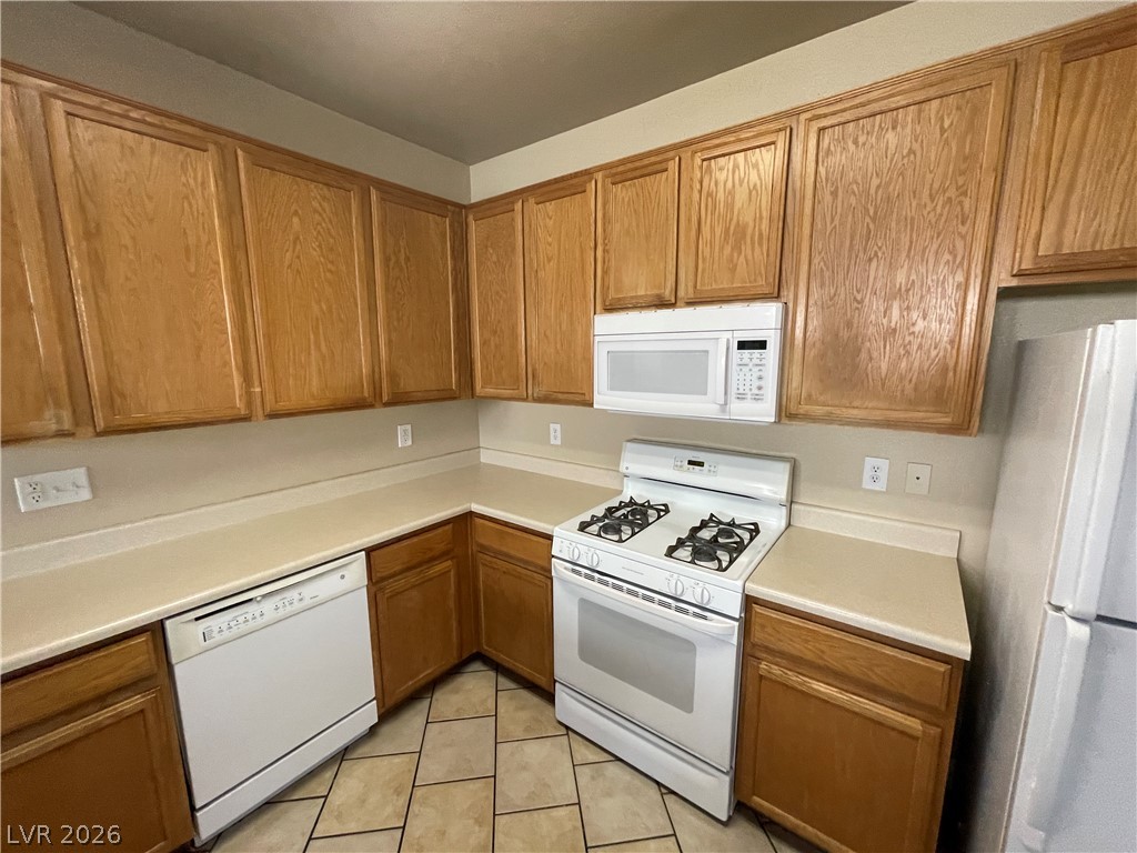 5947 Silver Trace Court Property Photo 9