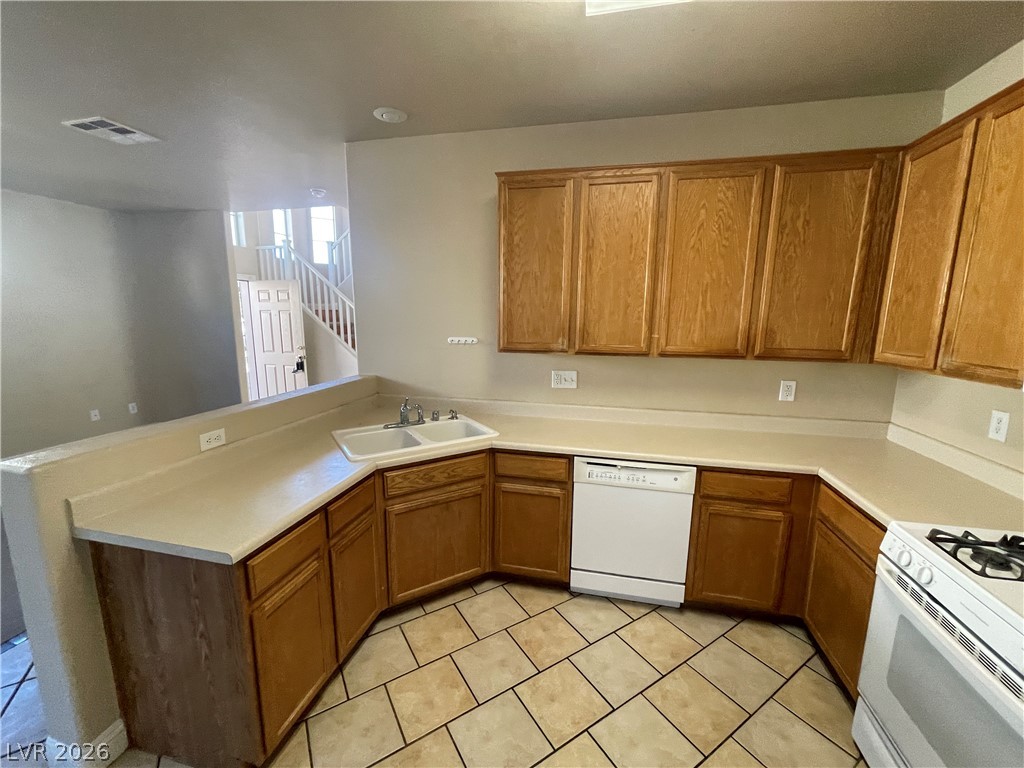 5947 Silver Trace Court Property Photo 10
