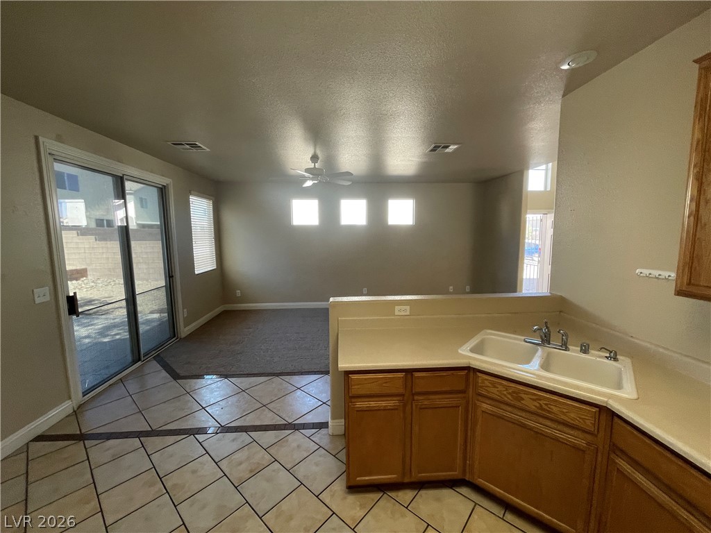 5947 Silver Trace Court Property Photo 11