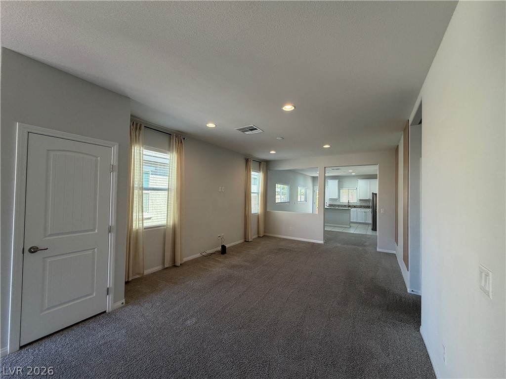 5814 Steinbeck Valley Street Property Photo 3