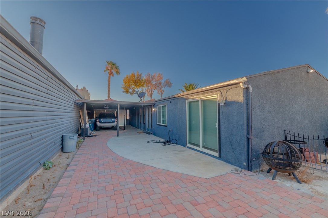 5676 Hobble Creek Drive Property Photo 4