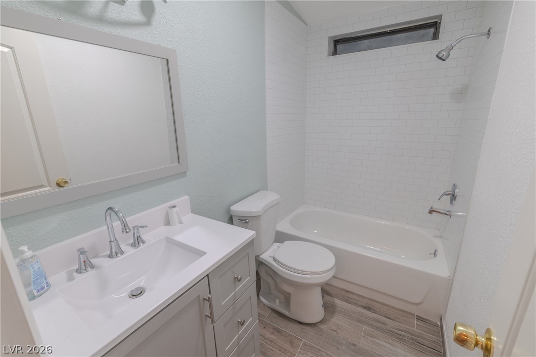 5676 Hobble Creek Drive Property Photo 18