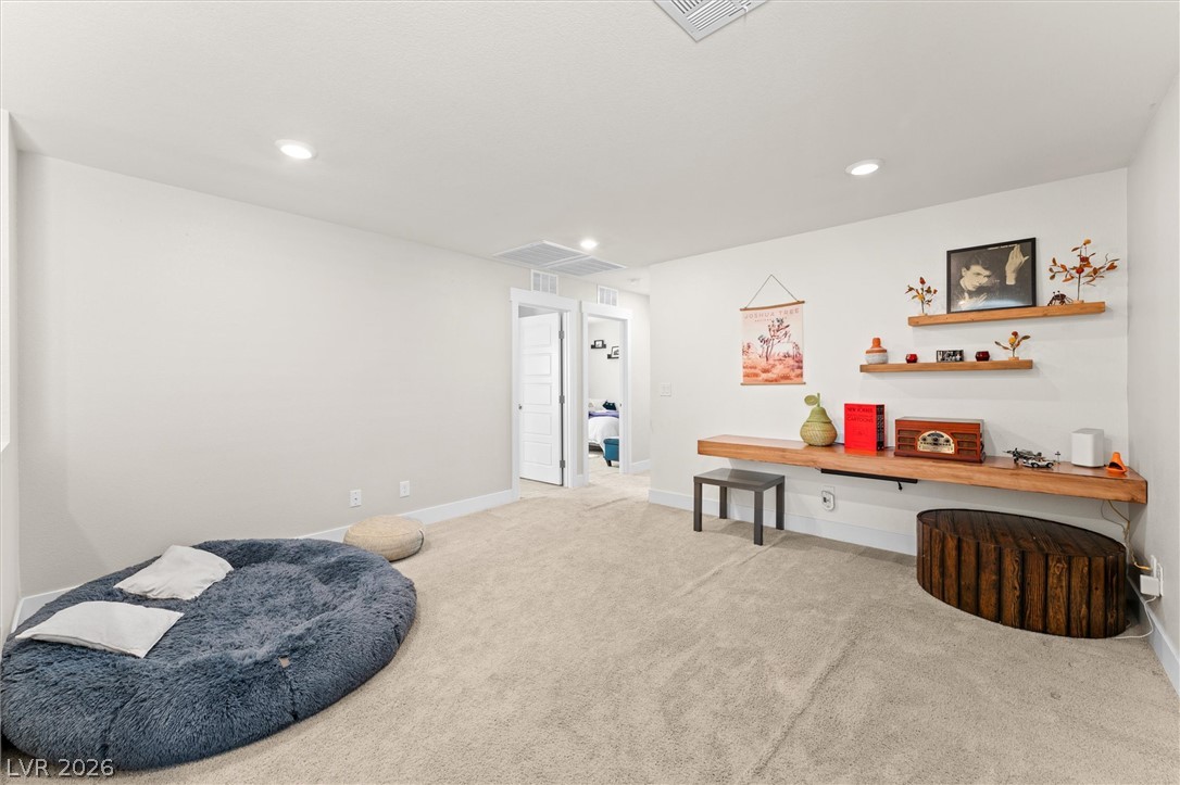 9742 Cluny Avenue Property Photo 16