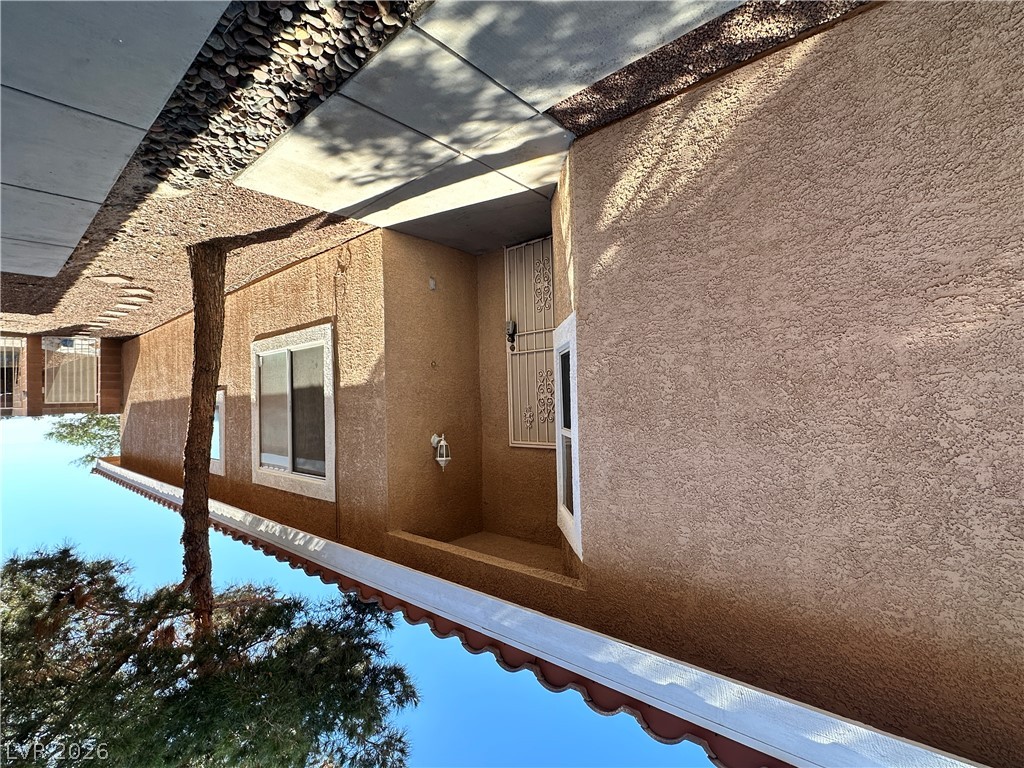 9044 Kimo Street Property Photo 4