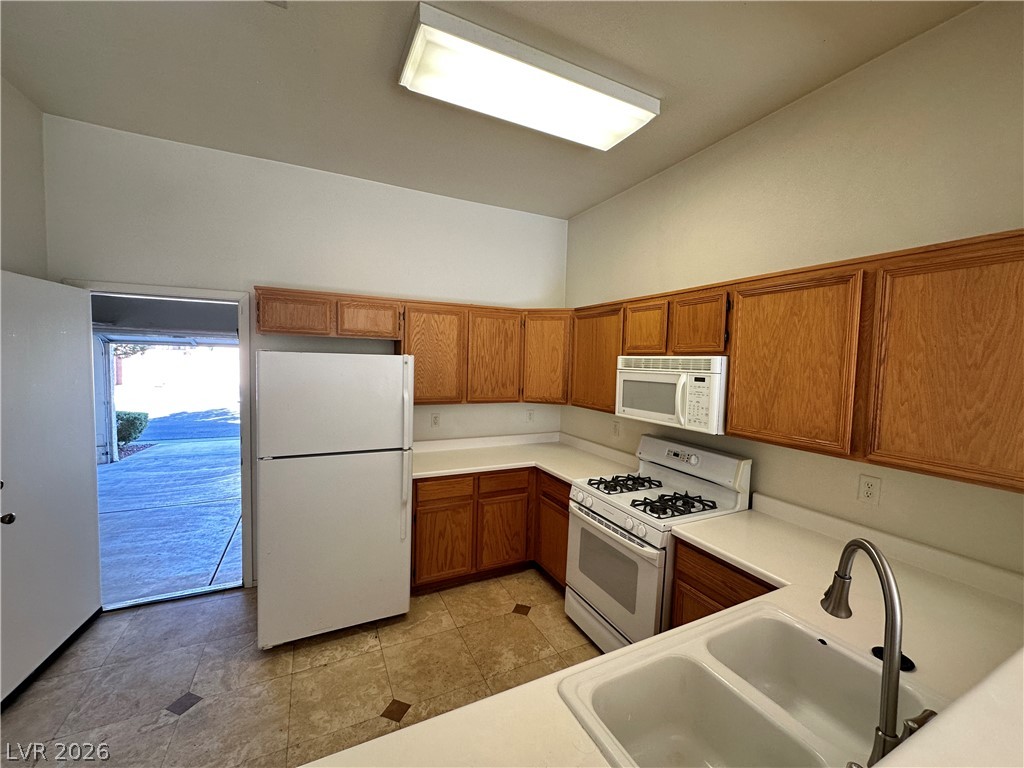 9044 Kimo Street Property Photo 12