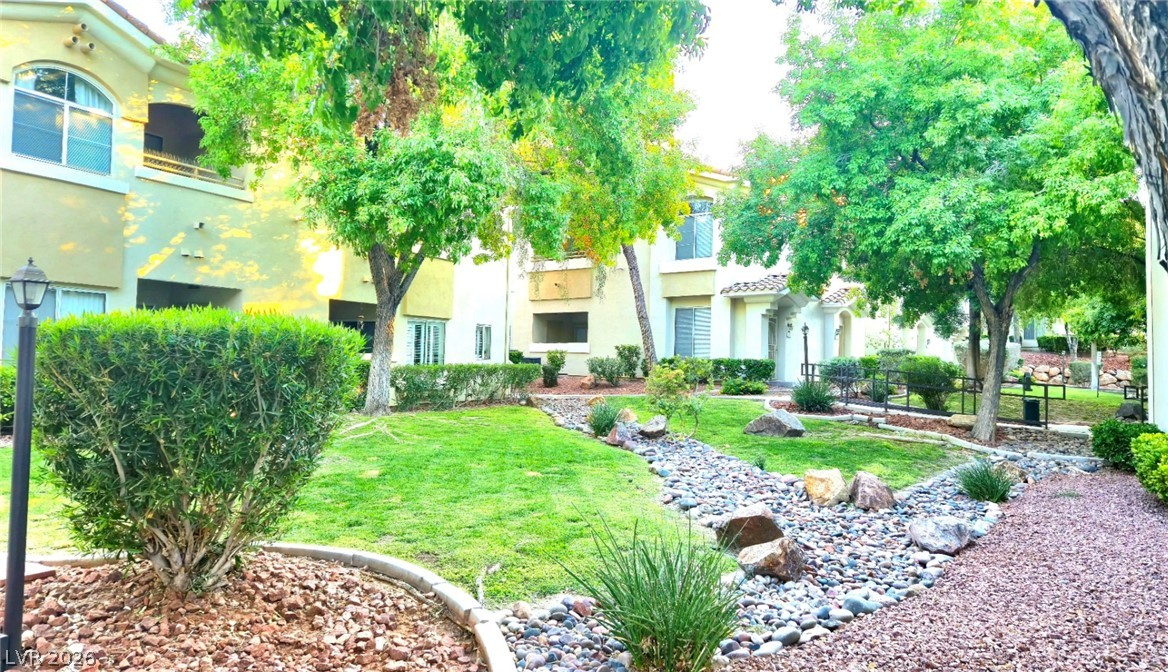 10001 Crimson Palisades Place 103 Property Photo 8