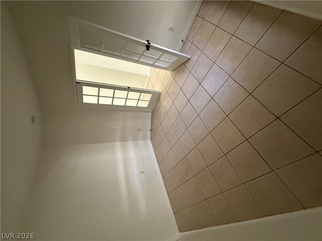 8960 Tumbling Pebble Way Property Photo 14