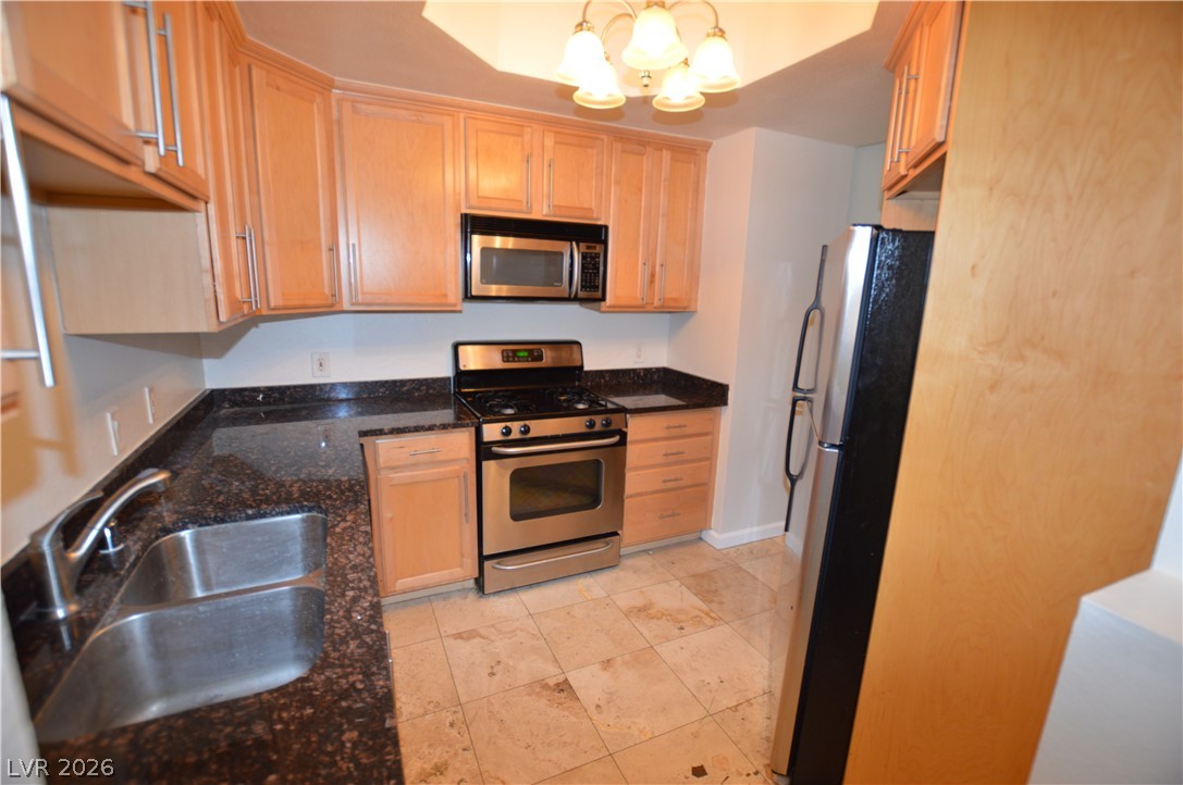 270 East Flamingo Road 136 Property Photo 6