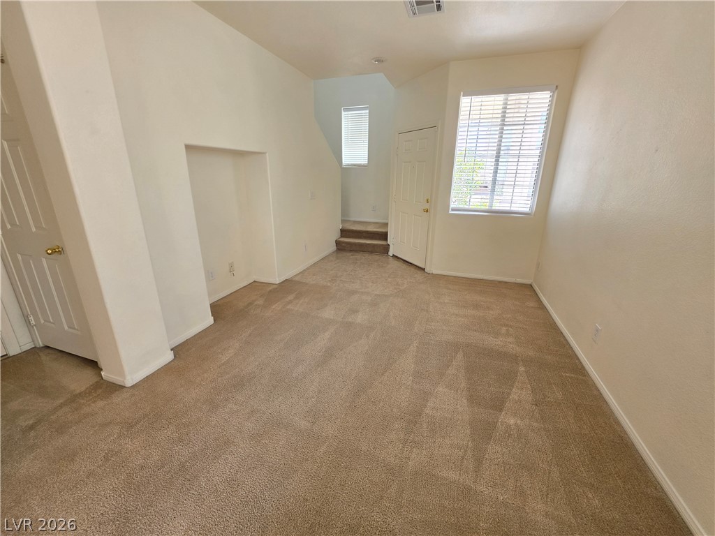 1330 Willow Village Avenue Property Photo 3