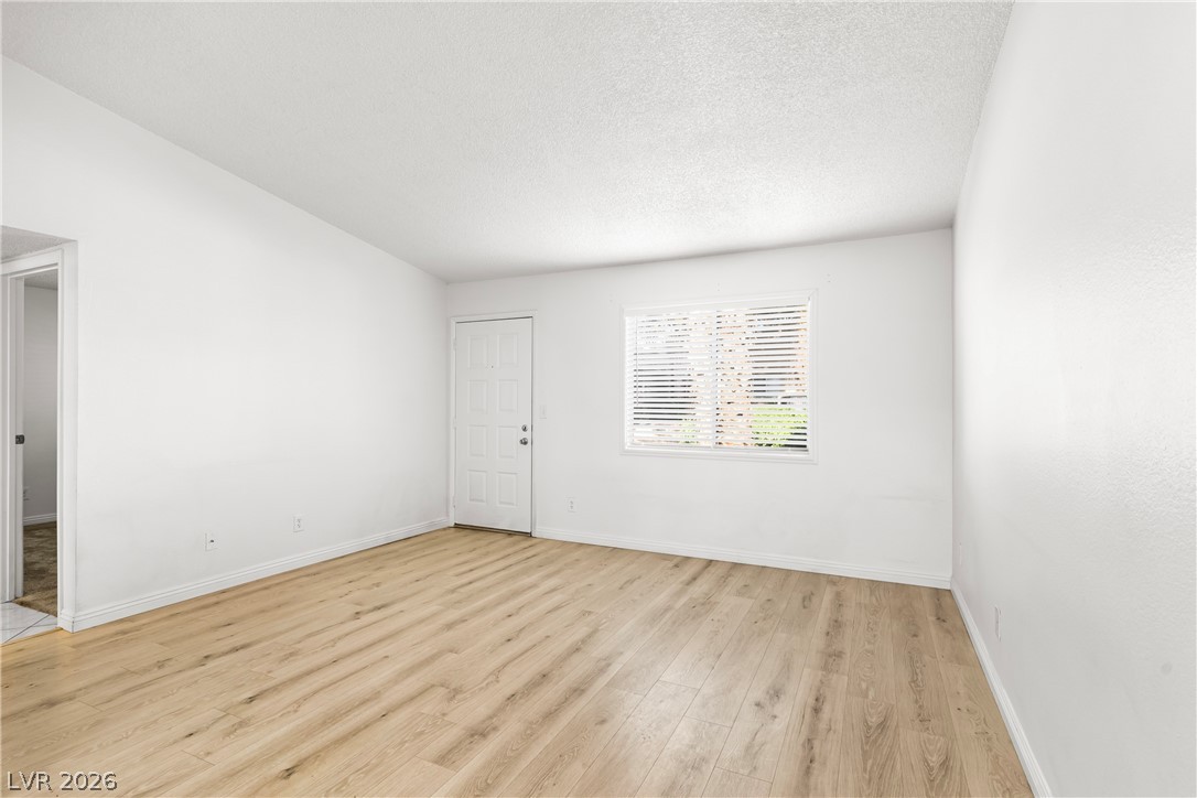 4274 Rollingstone Drive Property Photo 3