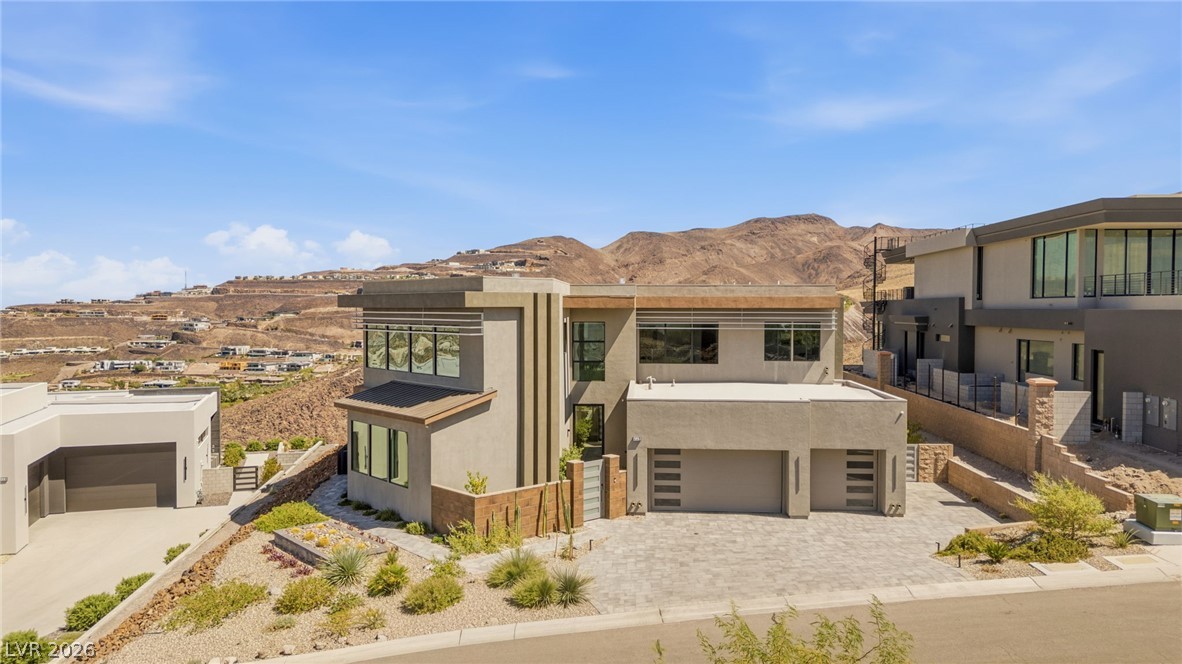 668 Dragon Peak Drive Property Photo 1