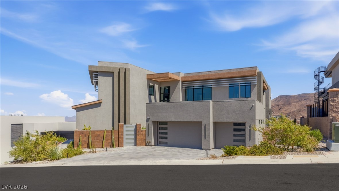 668 Dragon Peak Drive Property Photo 2