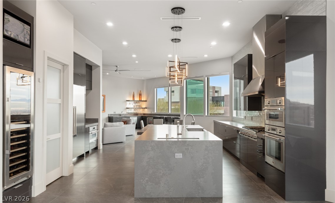 668 Dragon Peak Drive Property Photo 13