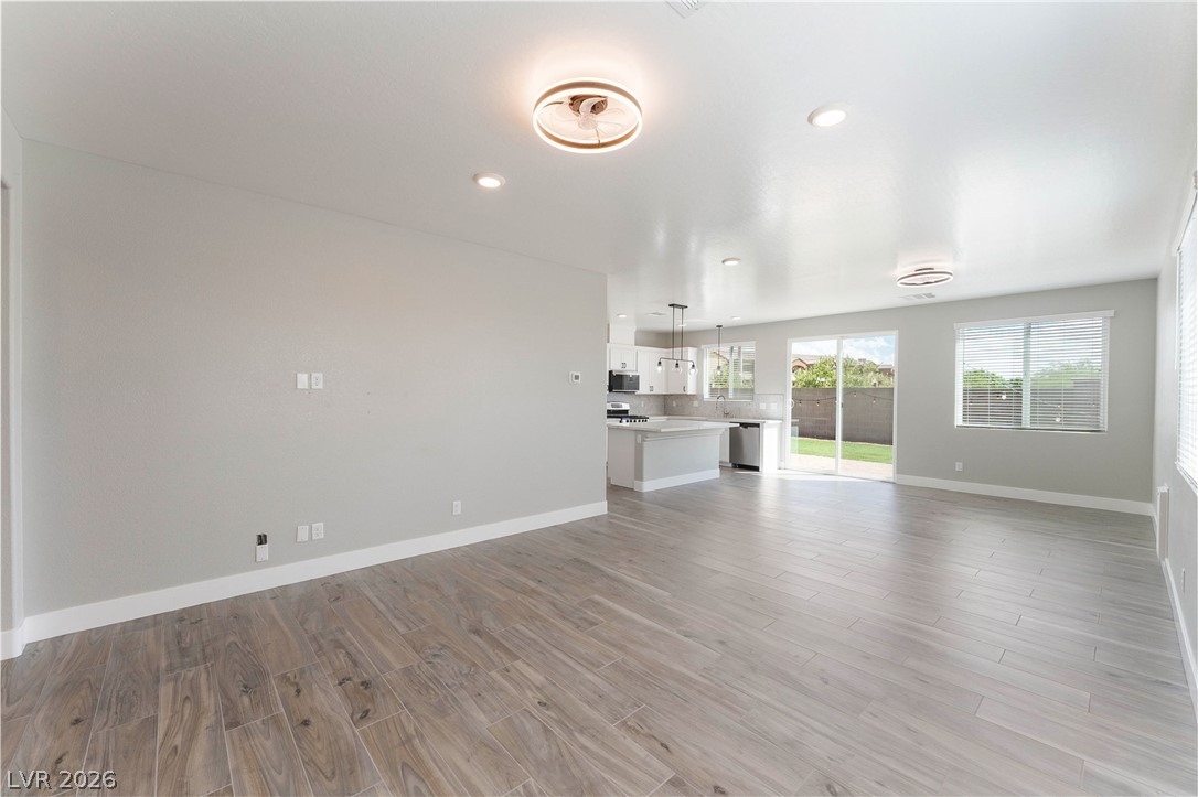 7604 Bandon Cliffs Street Property Photo 4