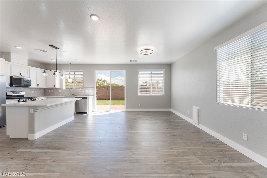 7604 Bandon Cliffs Street Property Photo 6