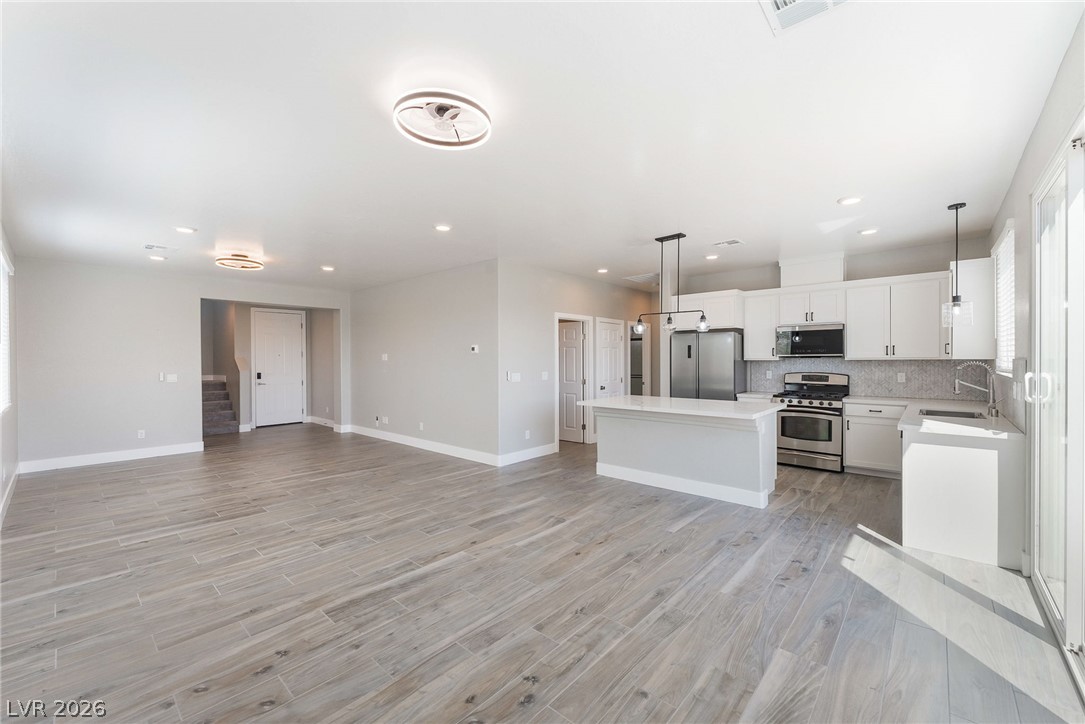 7604 Bandon Cliffs Street Property Photo 8