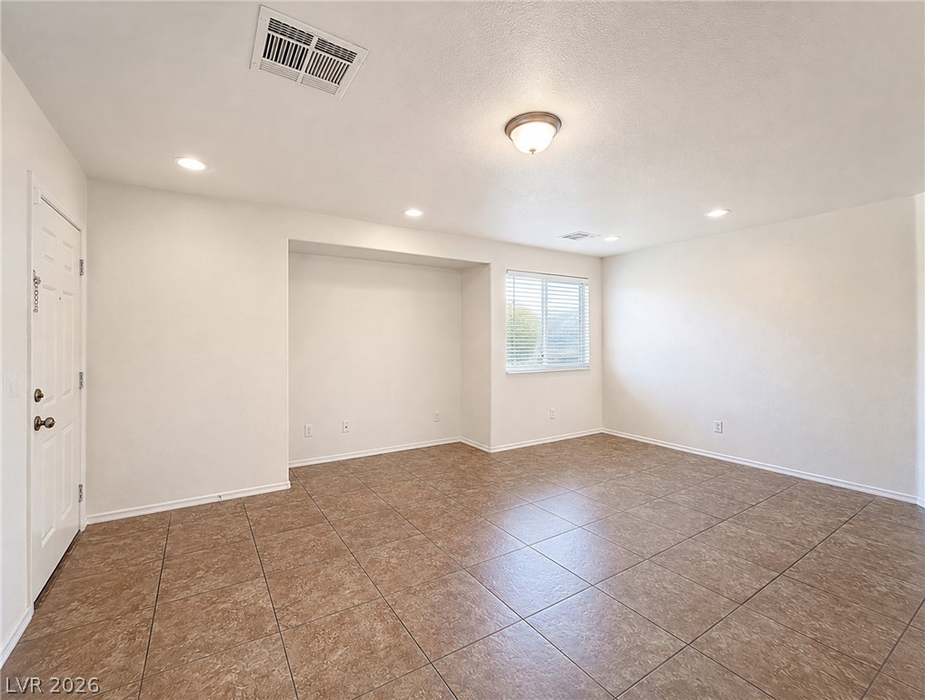 1049 Monte De Oro Avenue Property Photo 4