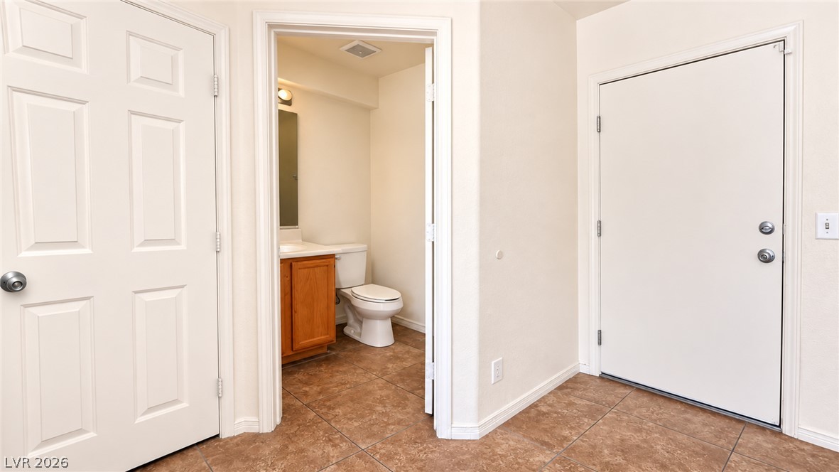 1049 Monte De Oro Avenue Property Photo 6