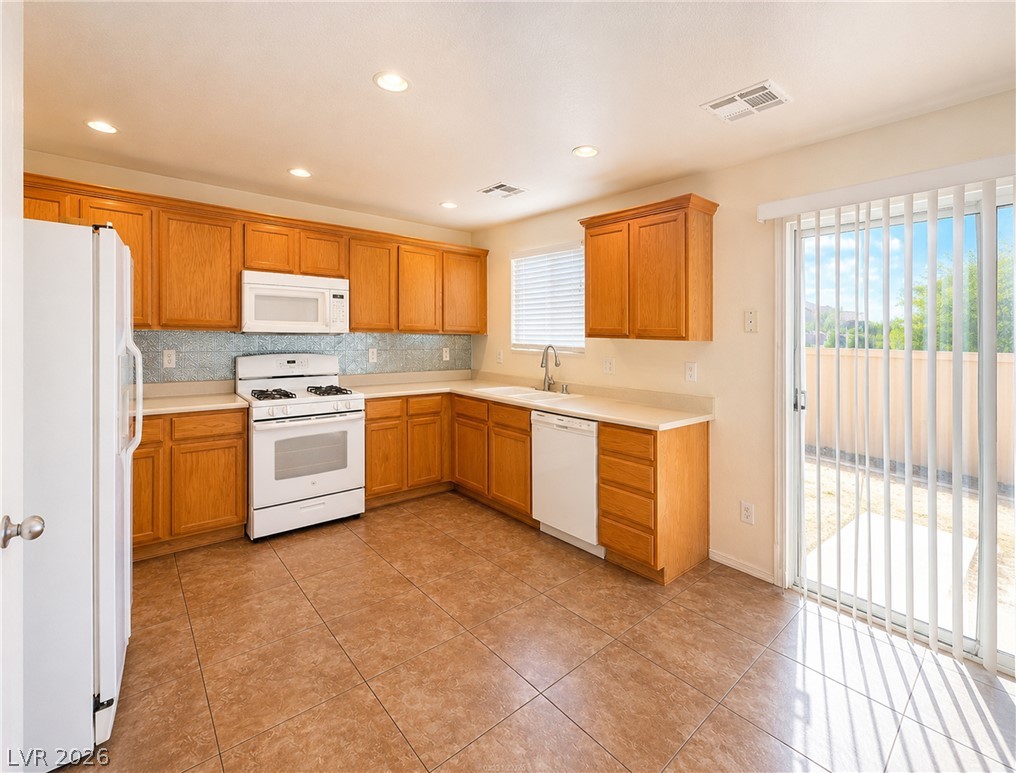 1049 Monte De Oro Avenue Property Photo 9
