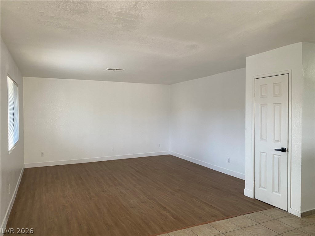 4750 Thunderbolt Avenue 3 Property Photo 5