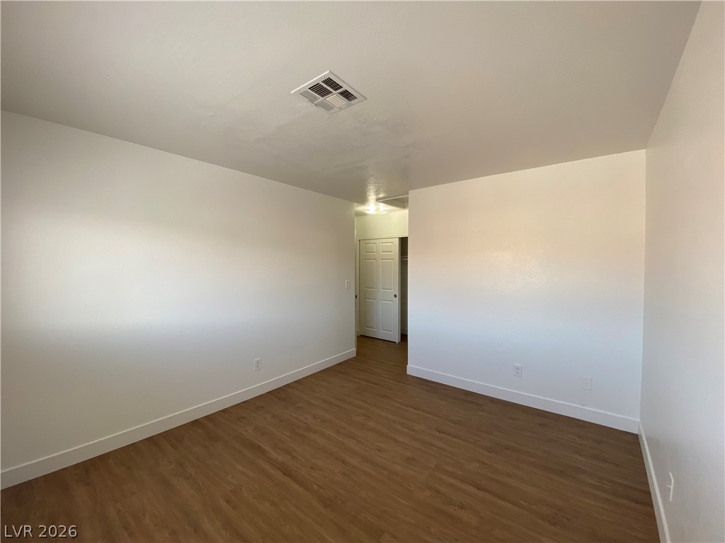 4750 Thunderbolt Avenue 3 Property Photo 8
