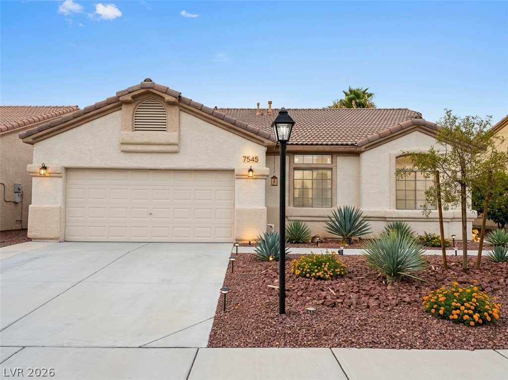 7545 Coral River Drive Property Photo 1
