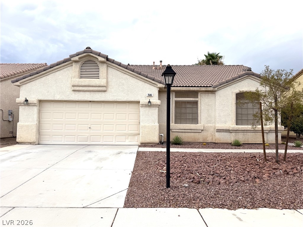 7545 Coral River Drive Property Photo 4