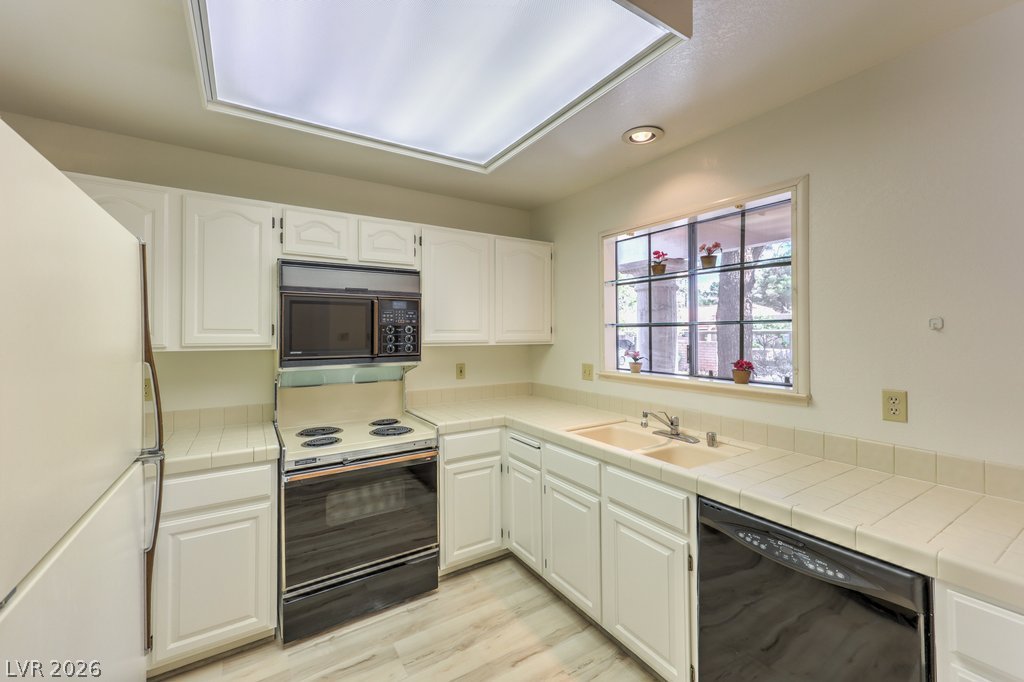 2851 South Valley View Boulevard 1178 Property Photo 6