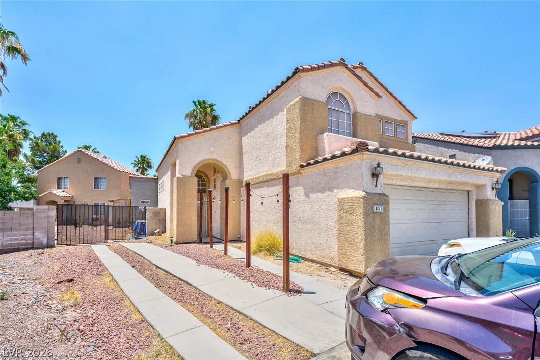 4511 Calico Cliff Court Property Photo 3