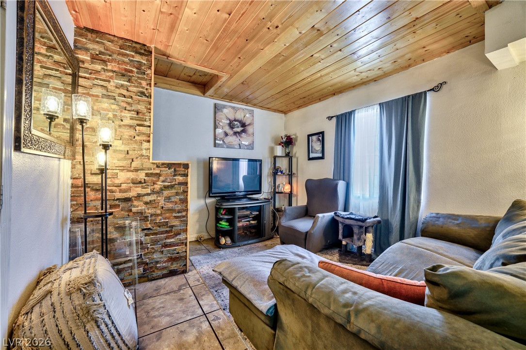 4511 Calico Cliff Court Property Photo 49