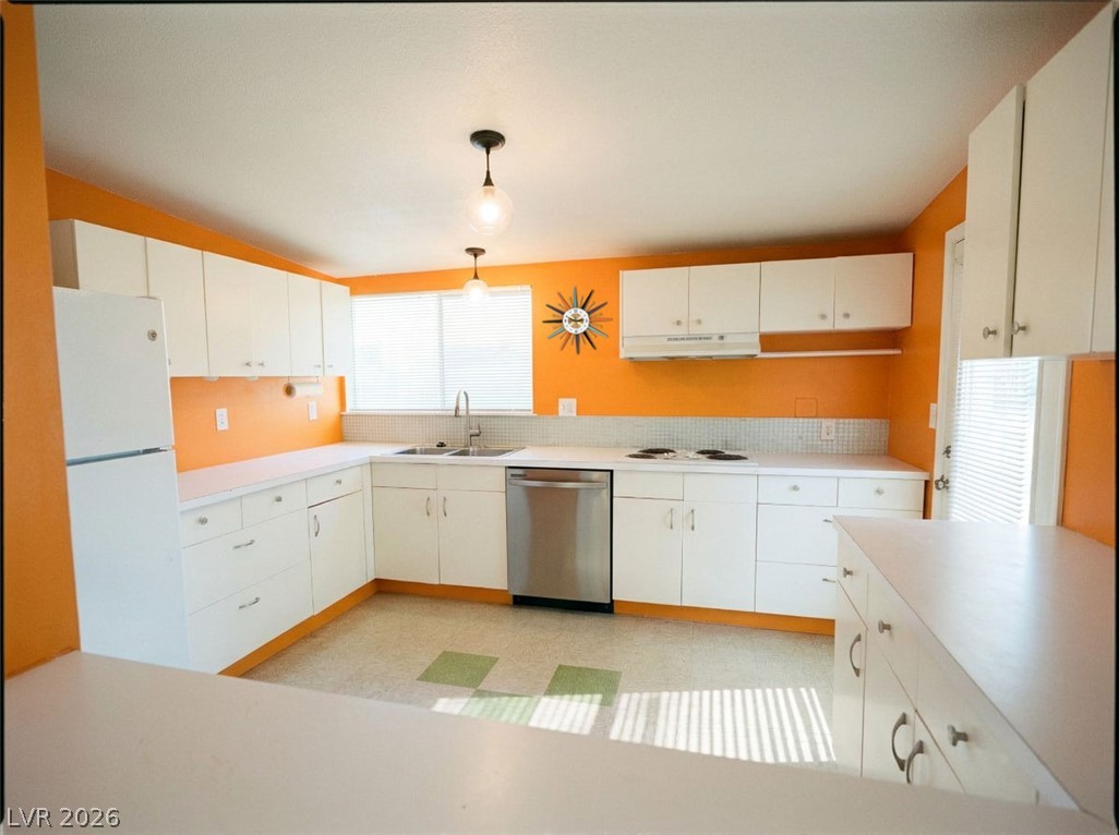3328 Seneca Drive Property Photo 4