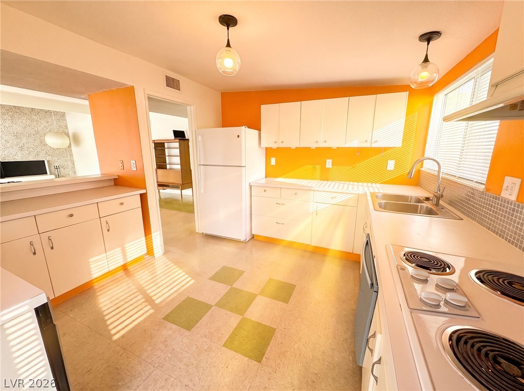 3328 Seneca Drive Property Photo 5