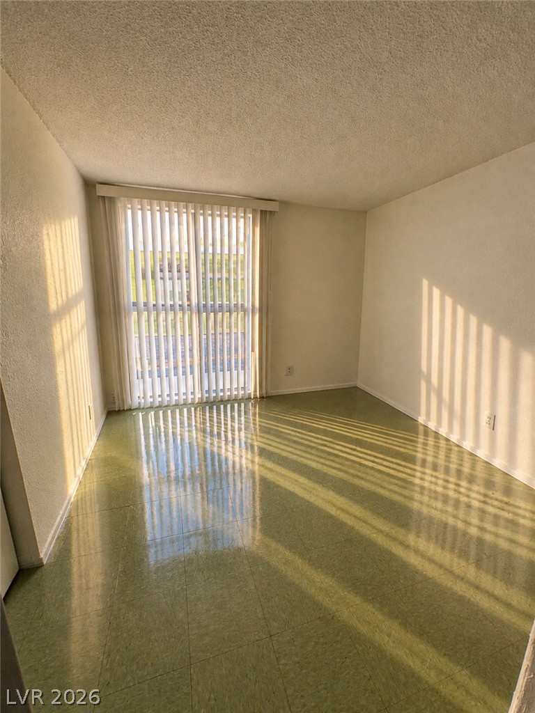 3328 Seneca Drive Property Photo 6