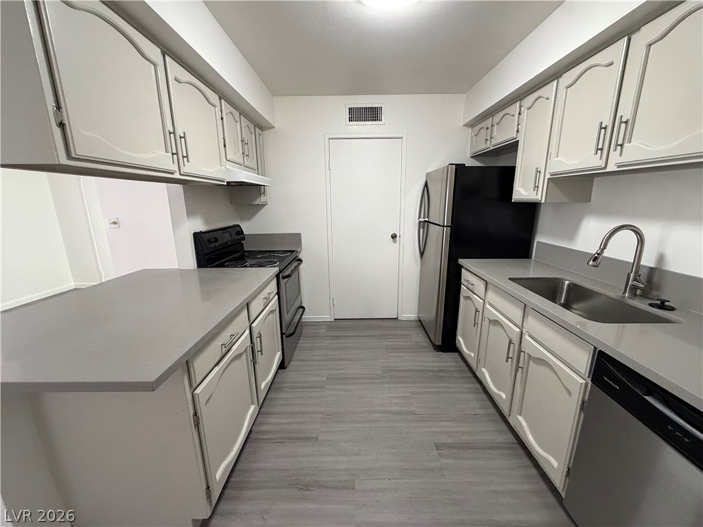 5188 Garden Lane C Property Photo 9