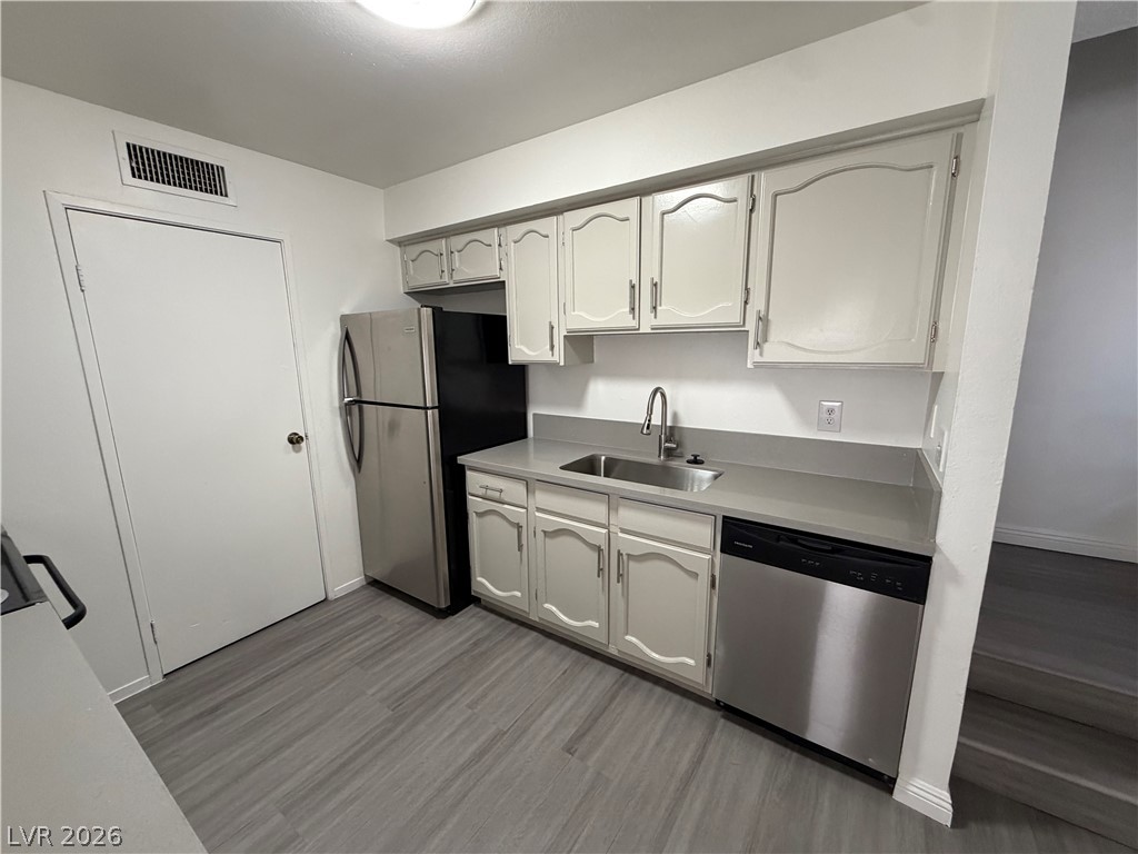 5188 Garden Lane C Property Photo 11
