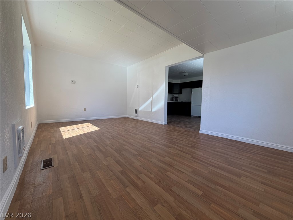 1305 Avenue B Property Photo 4