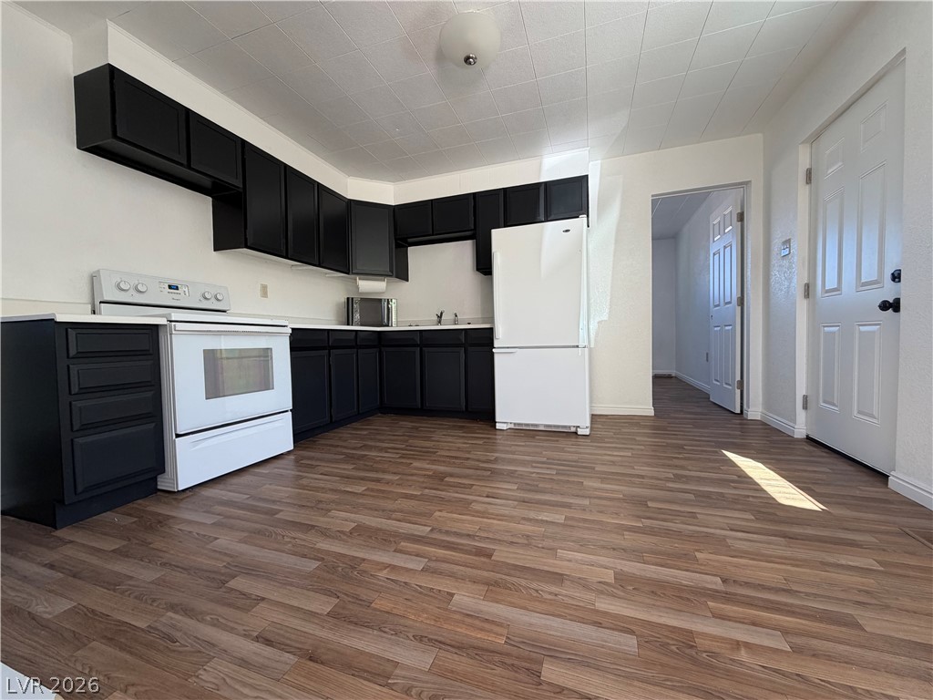 1305 Avenue B Property Photo 5