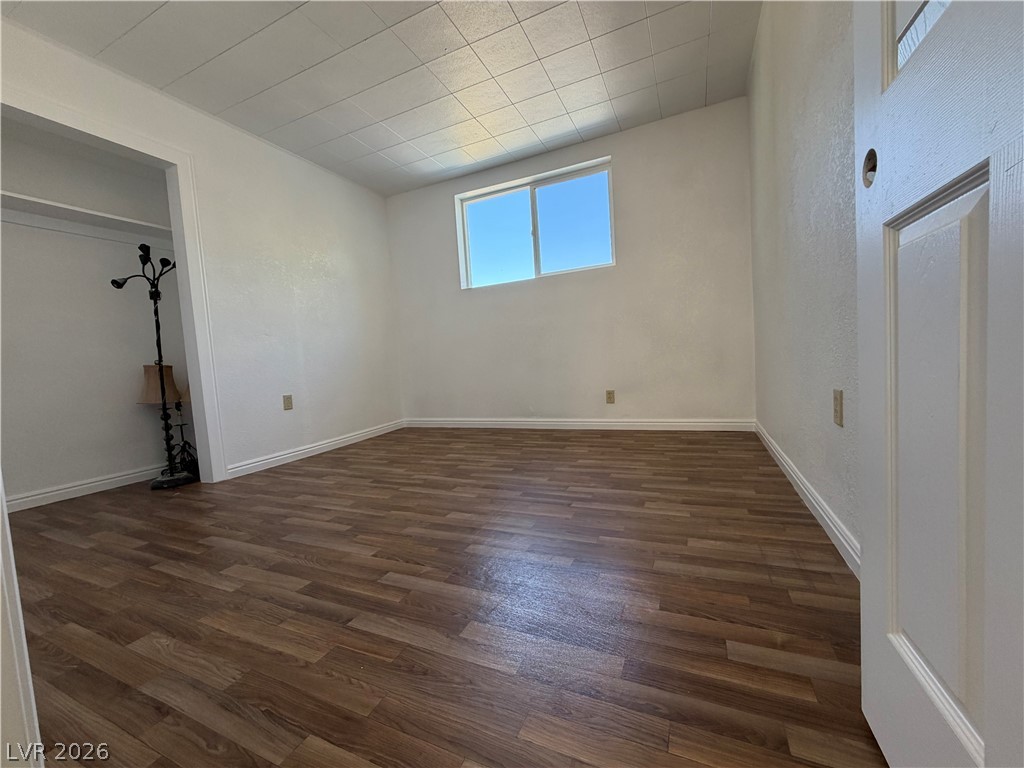 1305 Avenue B Property Photo 7