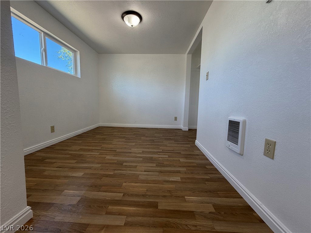 1305 Avenue B Property Photo 8