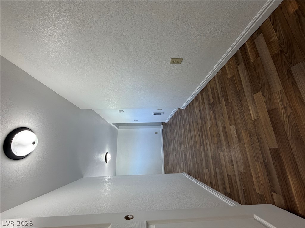 1305 Avenue B Property Photo 10
