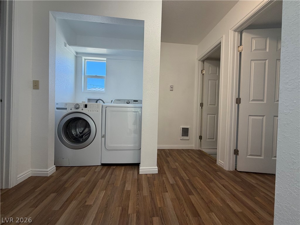 1305 Avenue B Property Photo 11
