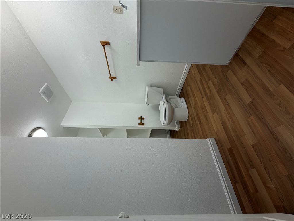 1305 Avenue B Property Photo 12