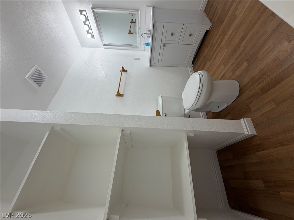 1305 Avenue B Property Photo 13
