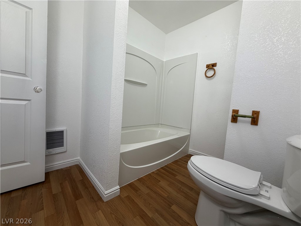 1305 Avenue B Property Photo 14