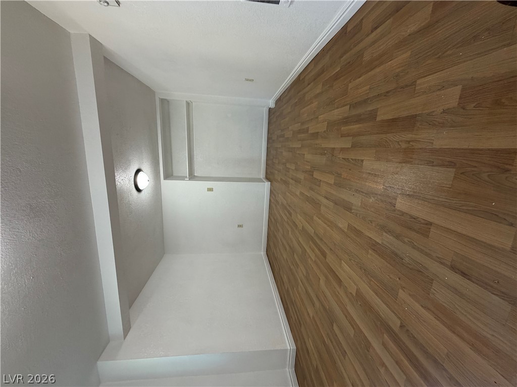 1305 Avenue B Property Photo 16