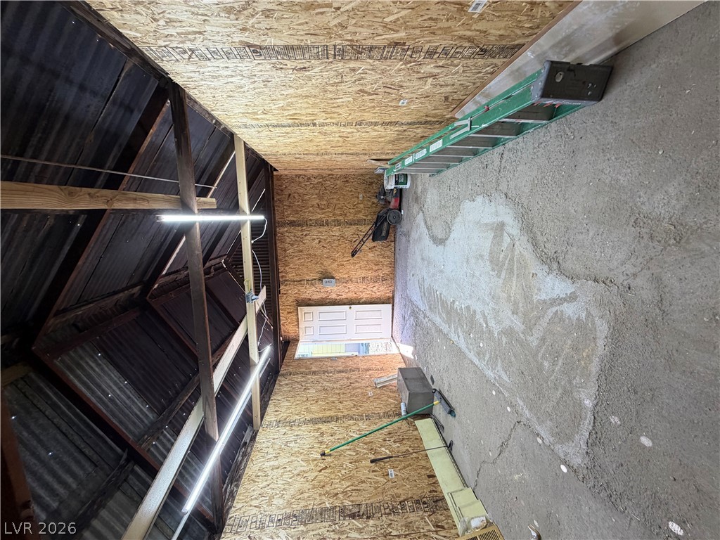 1305 Avenue B Property Photo 23