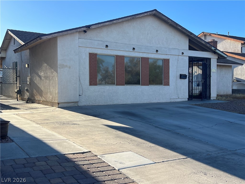 3533 Moraga Drive Property Photo 2