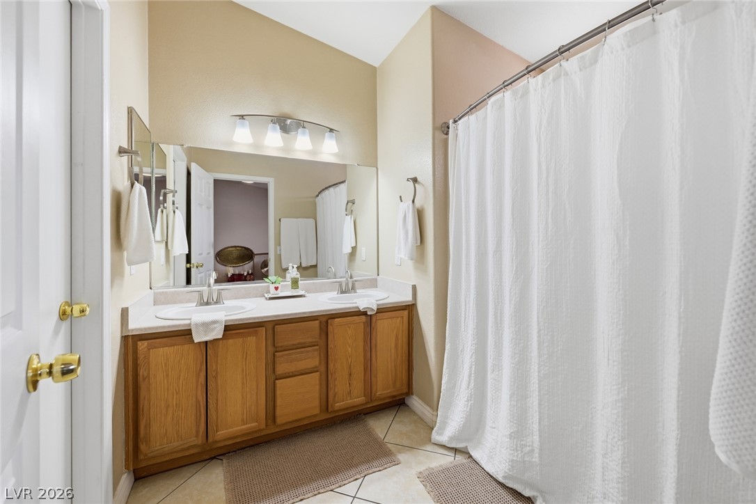 8841 Spinning Wheel Avenue Property Photo 14