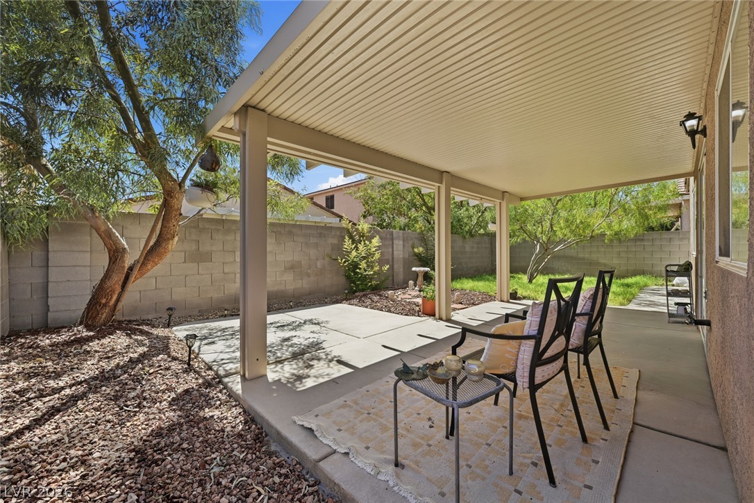 8841 Spinning Wheel Avenue Property Photo 24